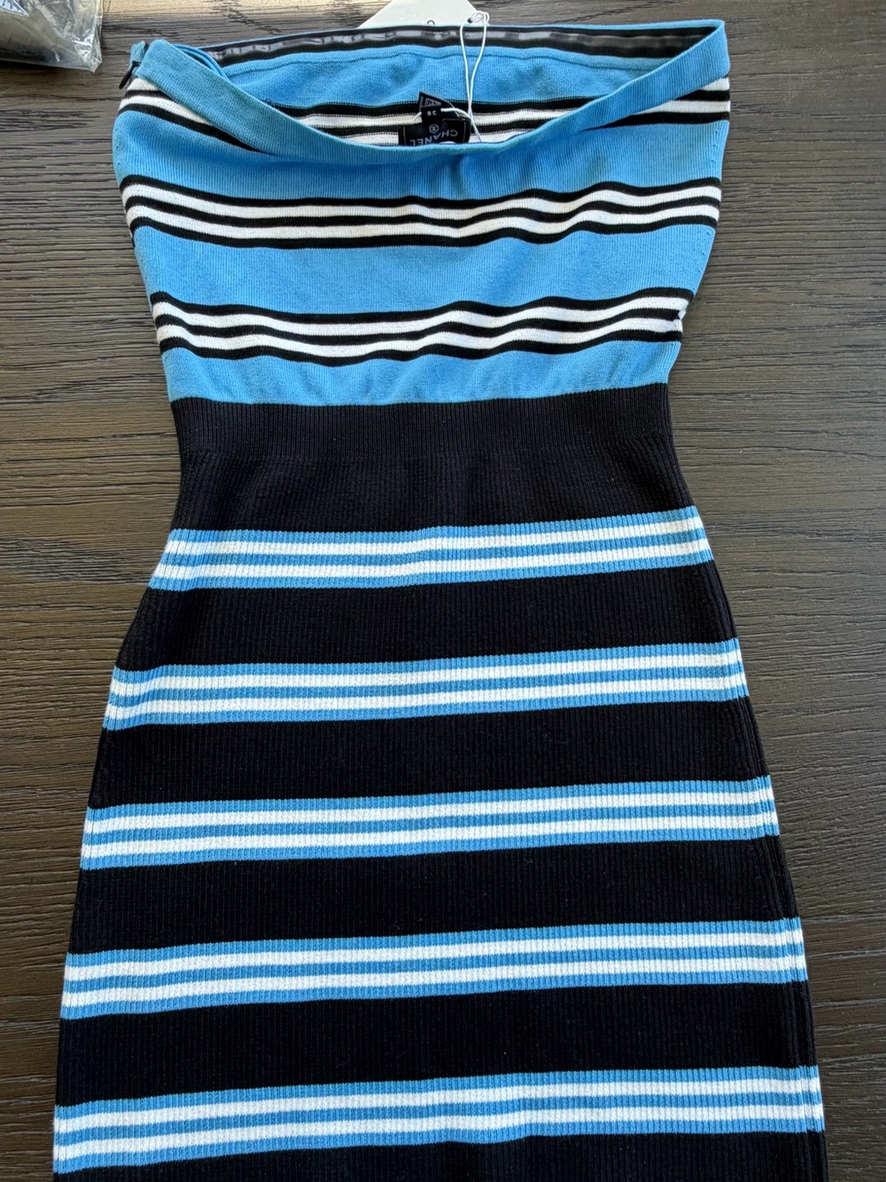Authentic pre-fall 2024 CHANEL Blue, Black & White Striped Tube Knit Dress - Picture 8 of 11